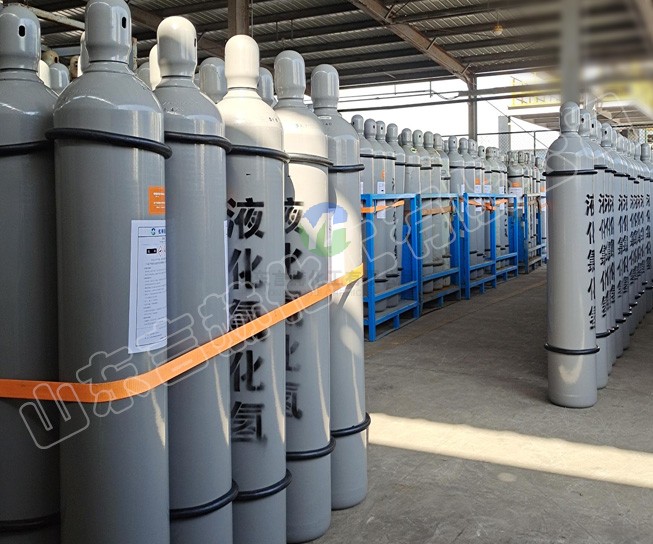 99.9999%超纯氯化氢47L